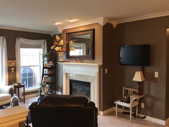 5th image of 5670 Hampshire Ln