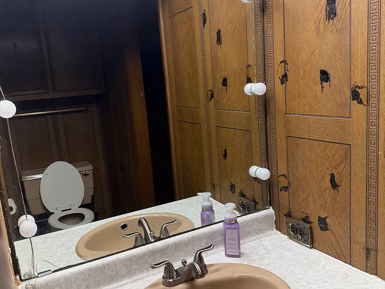 1713 Orval Cv — Photo 8