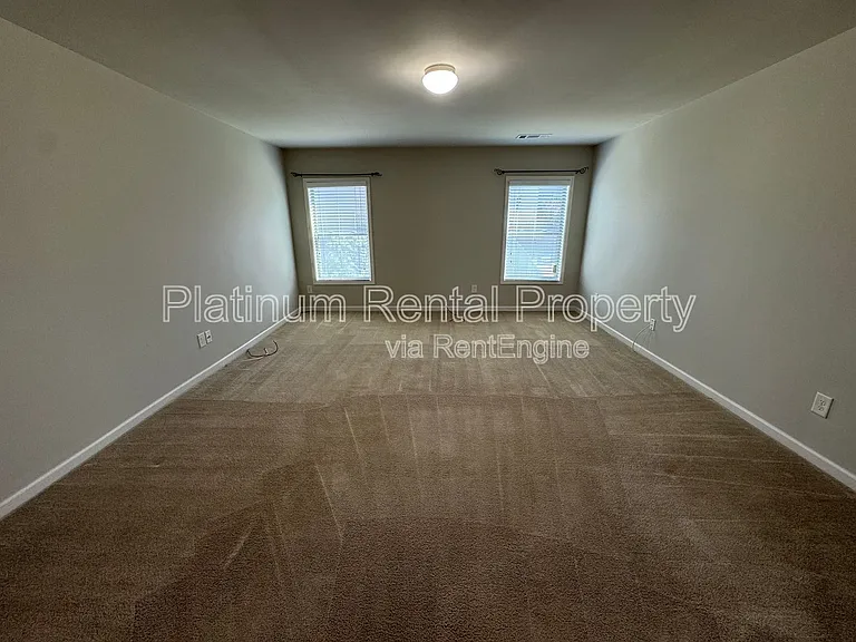 5115 Roseman Trl — Photo 24