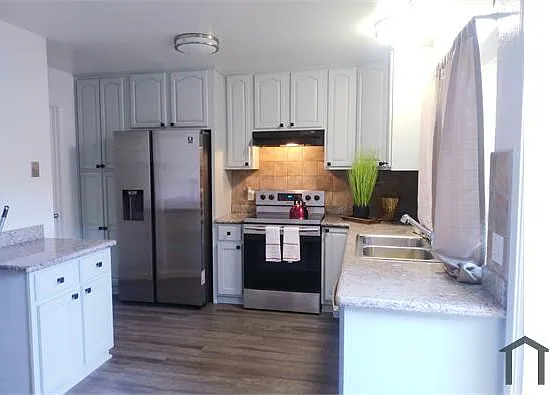 2316 Warfield Way #D — Photo 37