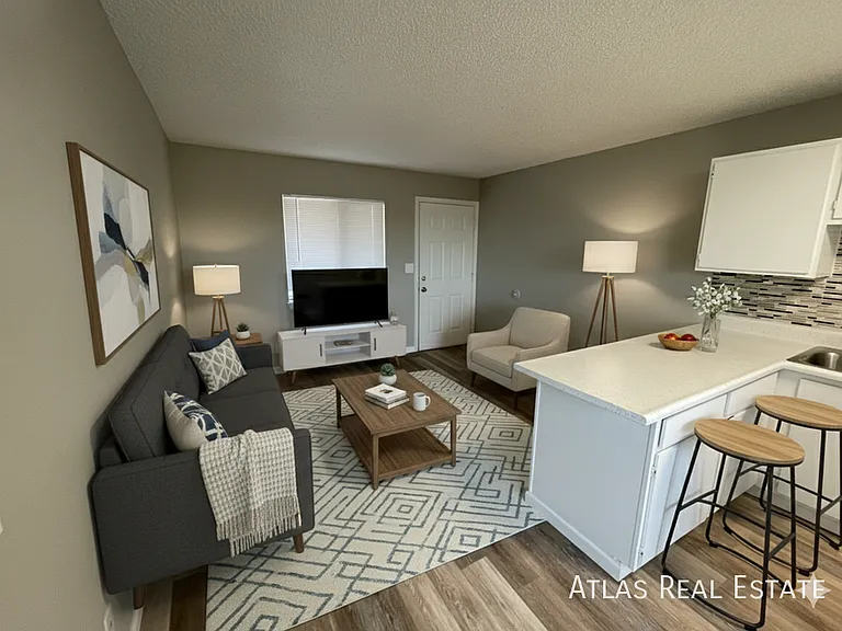 6895 Space Village Avenue — Photo 32
