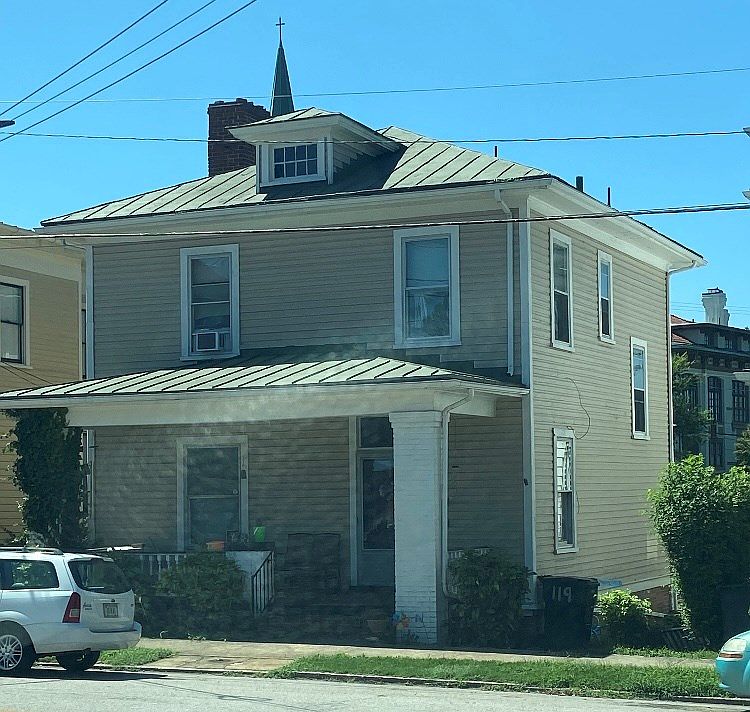 2nd image of 119 Broad St