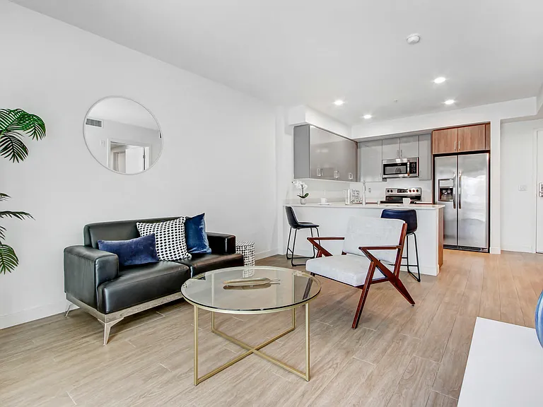 Watermark Apartments — Photo 29
