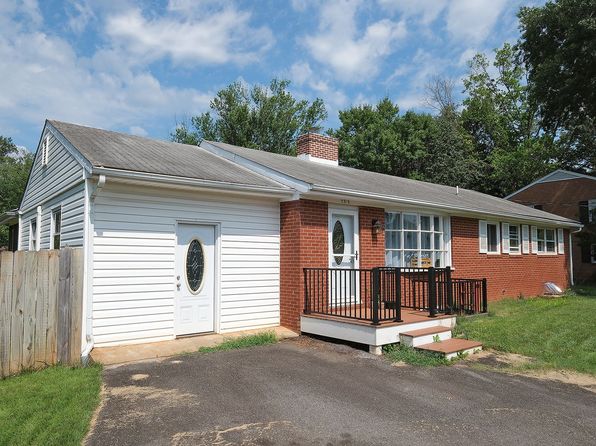 2219 Greenbrier Dr
