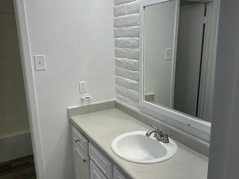 La Cima Apartments — Photo 15