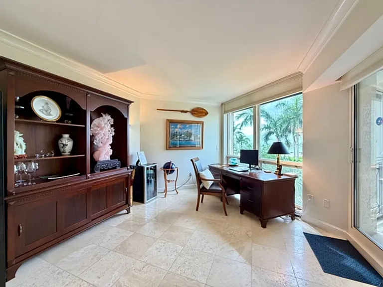 4021 Gulf Shore Blvd N #202 — Photo 9