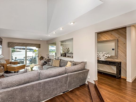 5th image of 6 Harbour Dr #6
