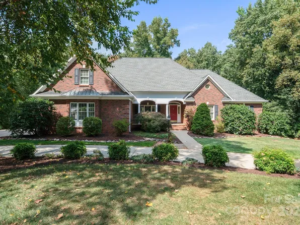 675 Heather Dr, Lincolnton, NC 28092