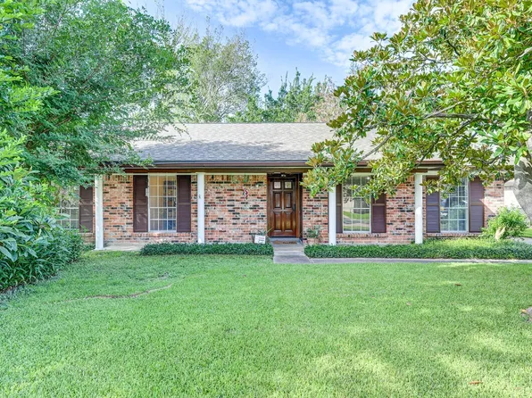 12211 Plumpoint Dr, Houston, TX 77099