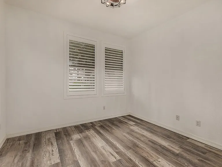 15221 N Clubgate Dr #1110 — Photo 23