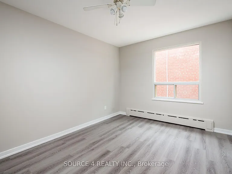 122 5th St #8 — Photo 14