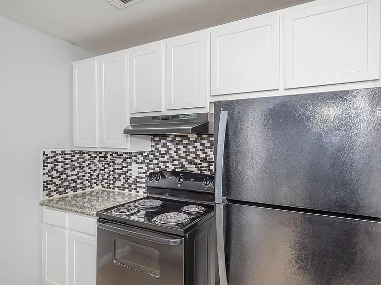 Capewood Apartments — Photo 17