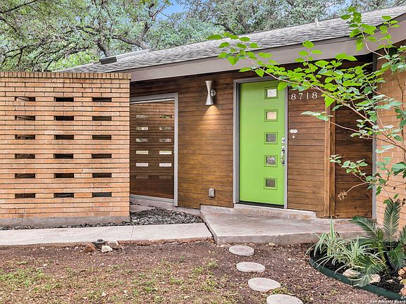4th image of 8718 CHARRO LN