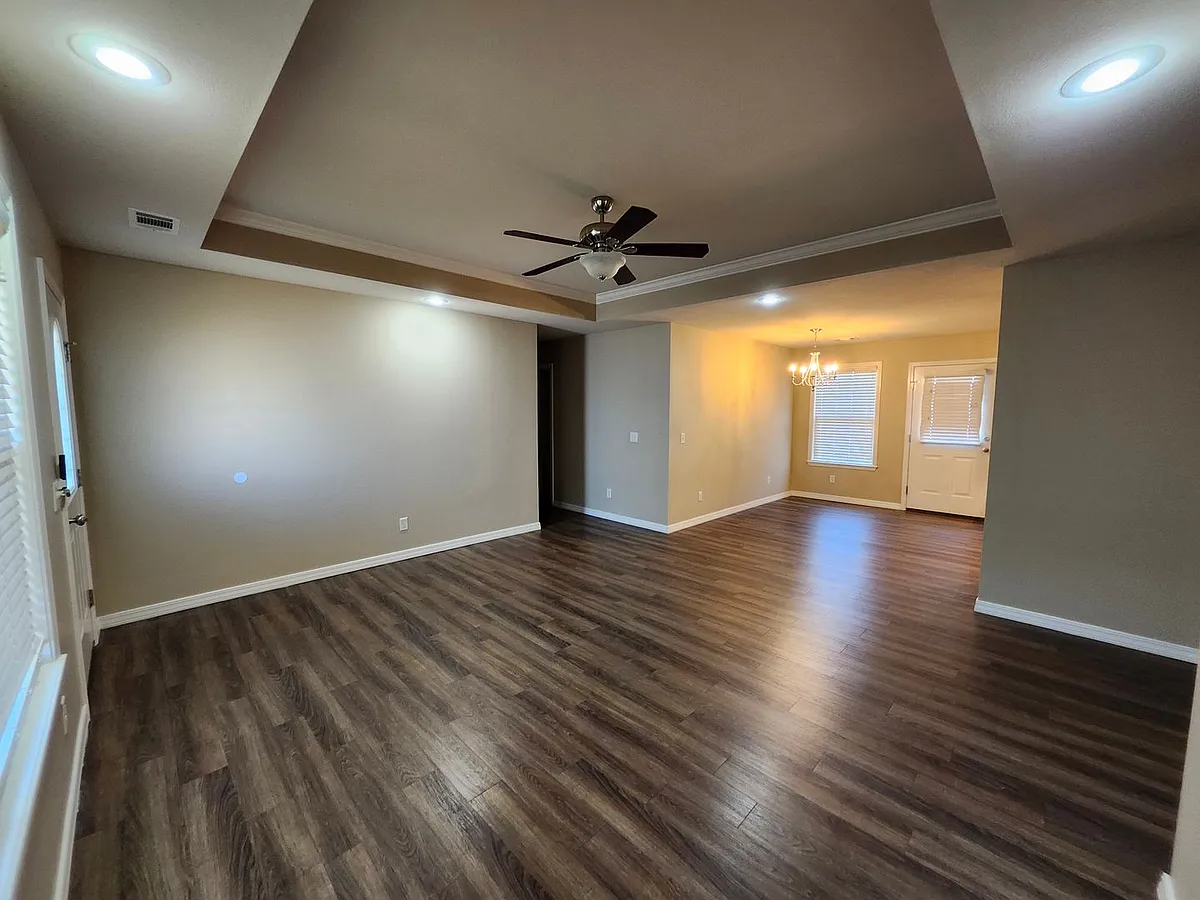 Building Photo - 908 S Quincy Cv
