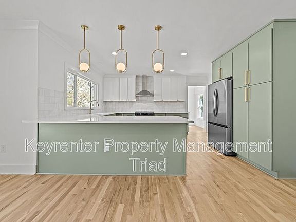 4th image of 3807 W Friendly Ave