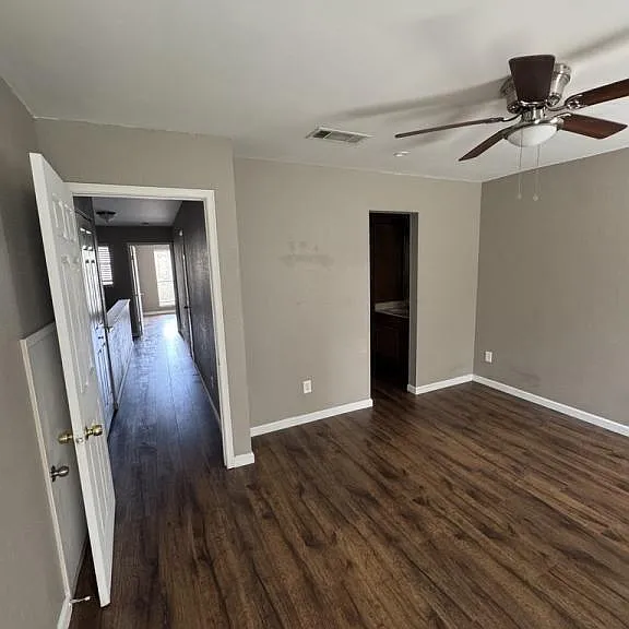 4906 Ali Ave #3 — Photo 8