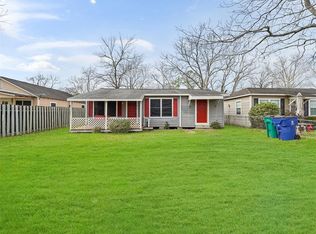 214 3rd St, Brazoria, TX 77422