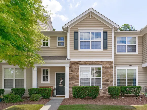 1105 Denmark Manor Dr, Morrisville, NC 27560