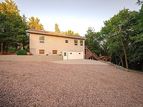 5th image of 103 Bur Oak Dr