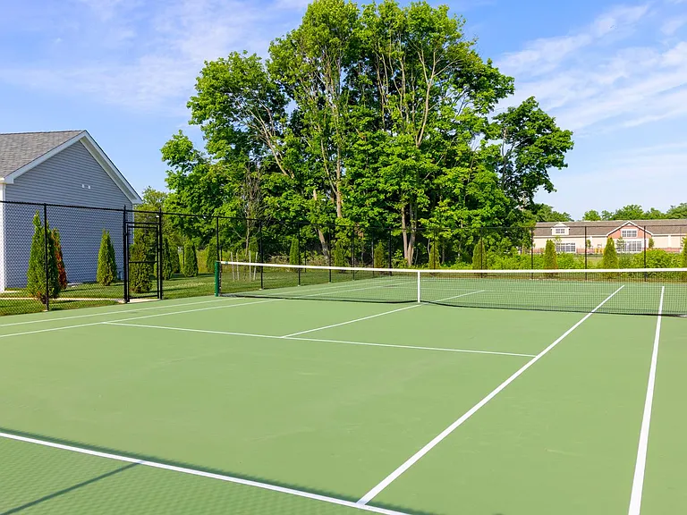 Fairfield Townhomes at Islip — Photo 19