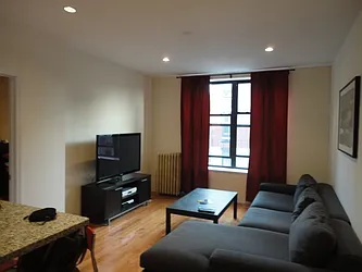 Rented by Aimee Grodanz, LREB