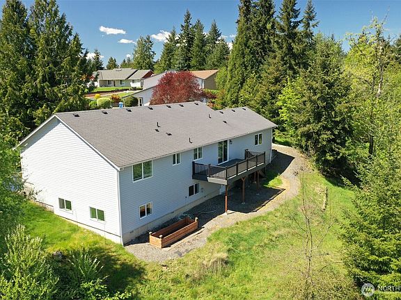 3rd image of 1712 Winterwood Drive