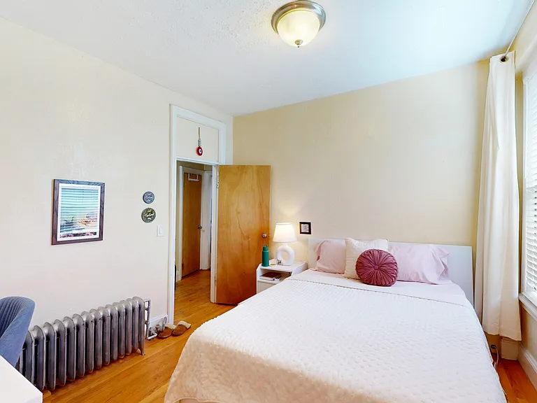 86 Hammond St #2X — Photo 10