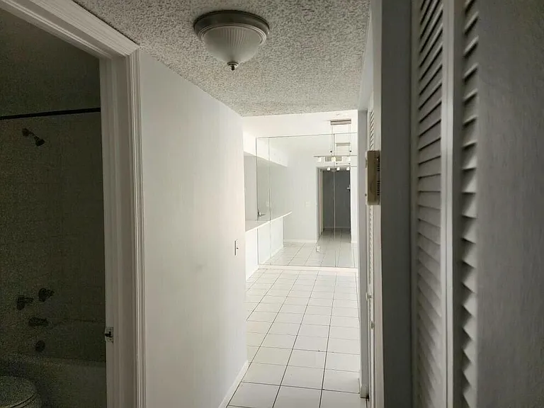 176 Waterside Dr — Photo 4