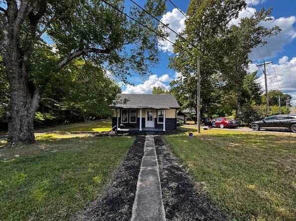 109 Booth Rd, Danville, VA 24541