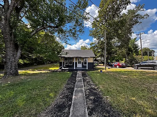 109 Booth Rd Photo 1
