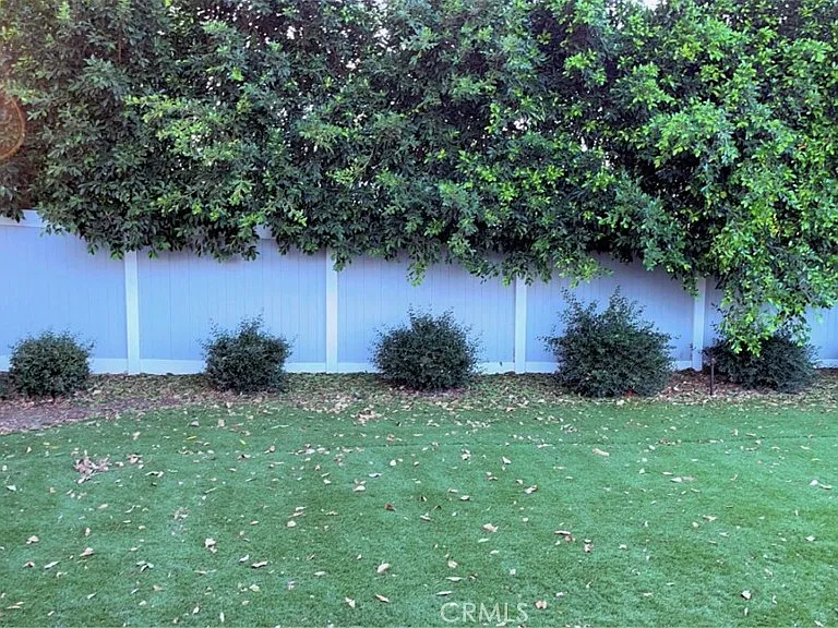 5779 Enfield Ave — Photo 21