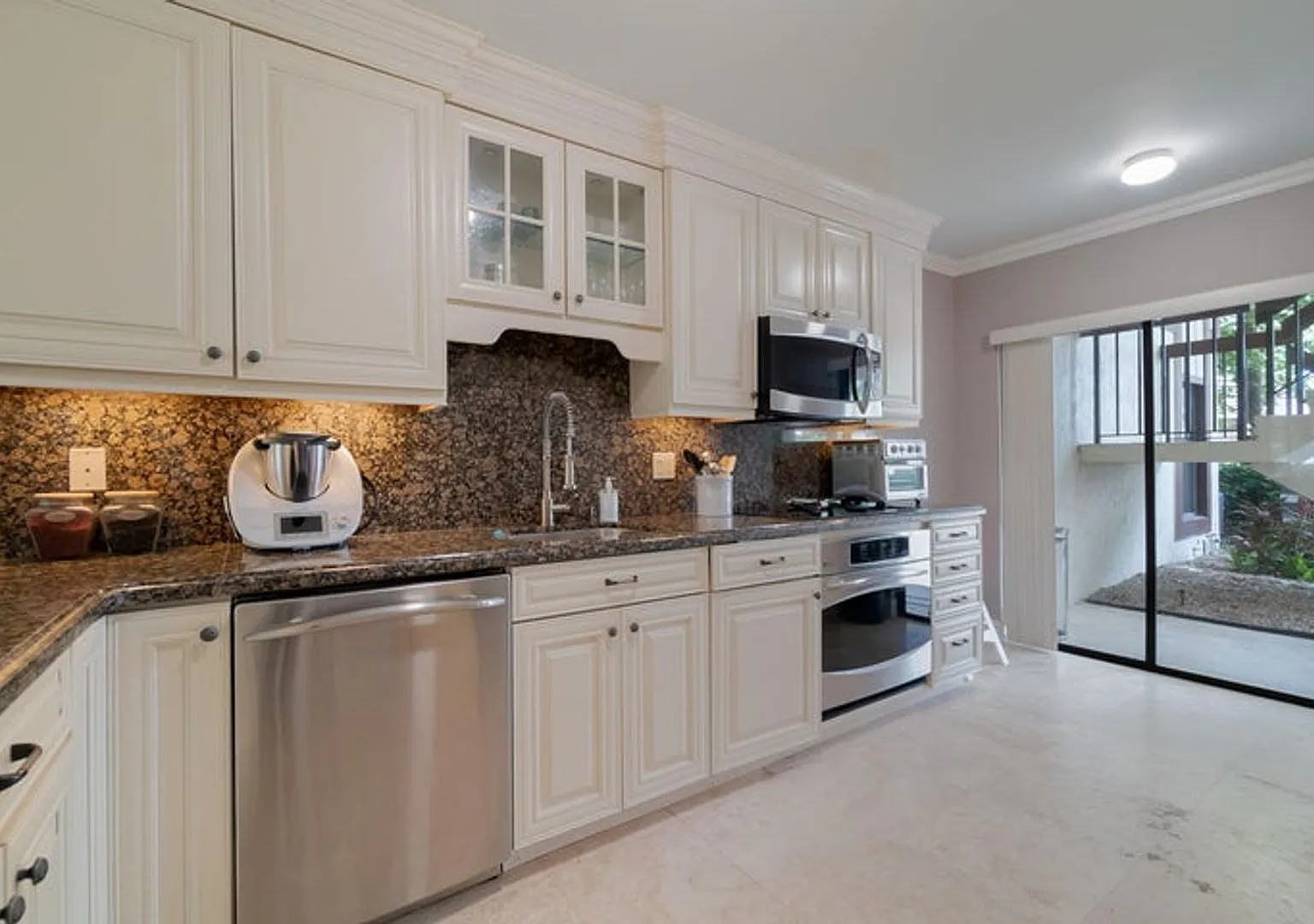 13400 Polo Road W 104, Wellington, FL 33414 — Photo 2