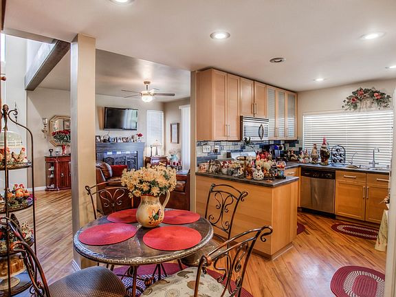4th image of 2122 Rockridge Ct