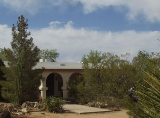5808 W Burro Dr, Golden Valley, AZ 86413