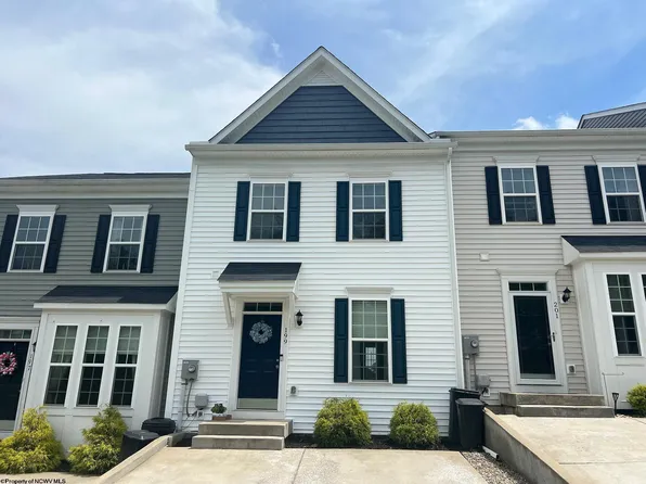 199 Falling Leaf Ln, Morgantown, WV 26501