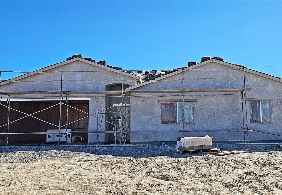 1st image of 591 Nikki Ln