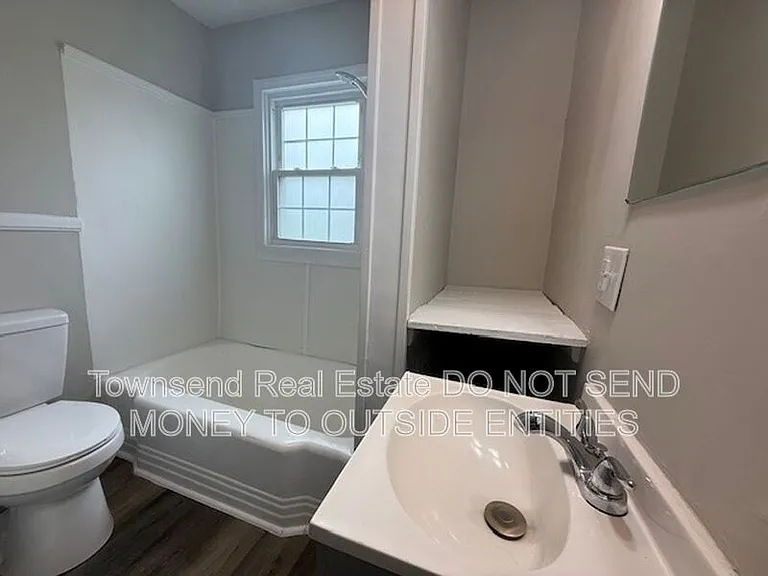 217-4 N Virginia Ave — Photo 3