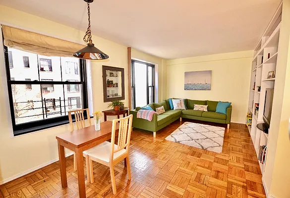 Sold by Real Direct | media 10