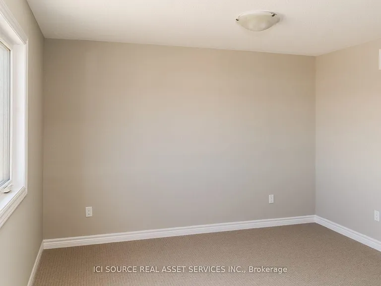 193 Kimpton Dr — Photo 9