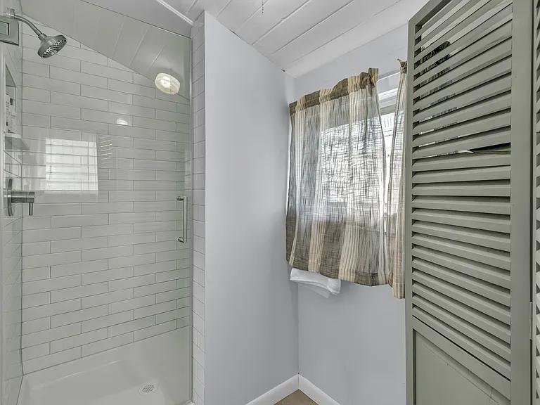 405 Cape Fear Blvd — Photo 29