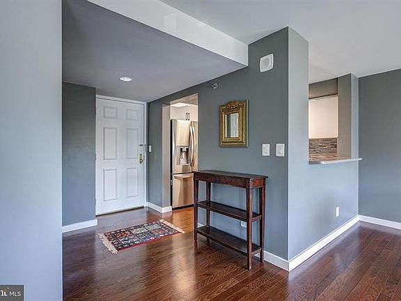5th image of 5450 Whitley Park Ter
