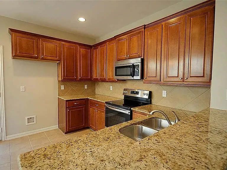 3652 Vienna St — Photo 18