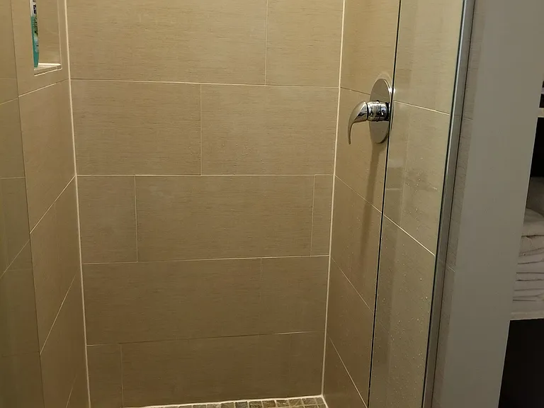 1128 W Fry St #2 — Photo 16