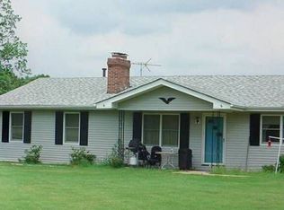 3766 Pin Oak Rd, Gerald, MO 63037