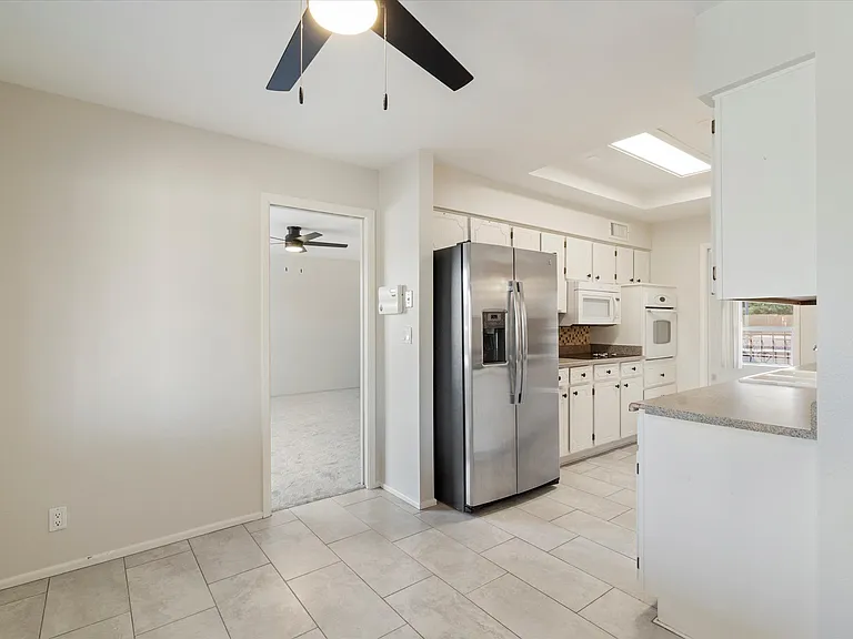 4530 E Emelita Ave — Photo 5
