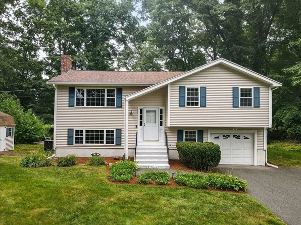 92 Lovering St, Medway, MA 02053