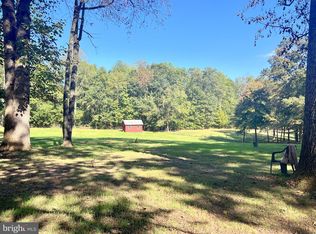 293 Pea Ridge Rd, Hood, VA 22723