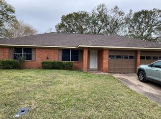 805 China St, El Campo, TX 77437