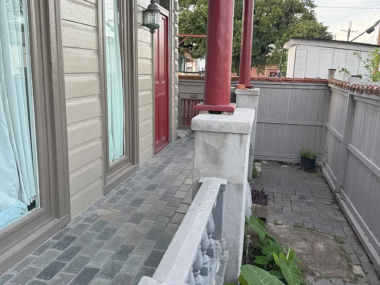 319 N Dupre St — Photo 10