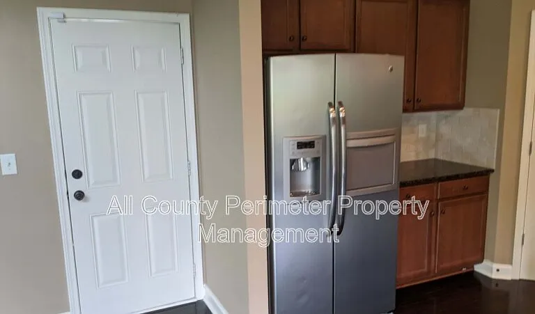 3535 Fallen Oak Ln — Photo 4